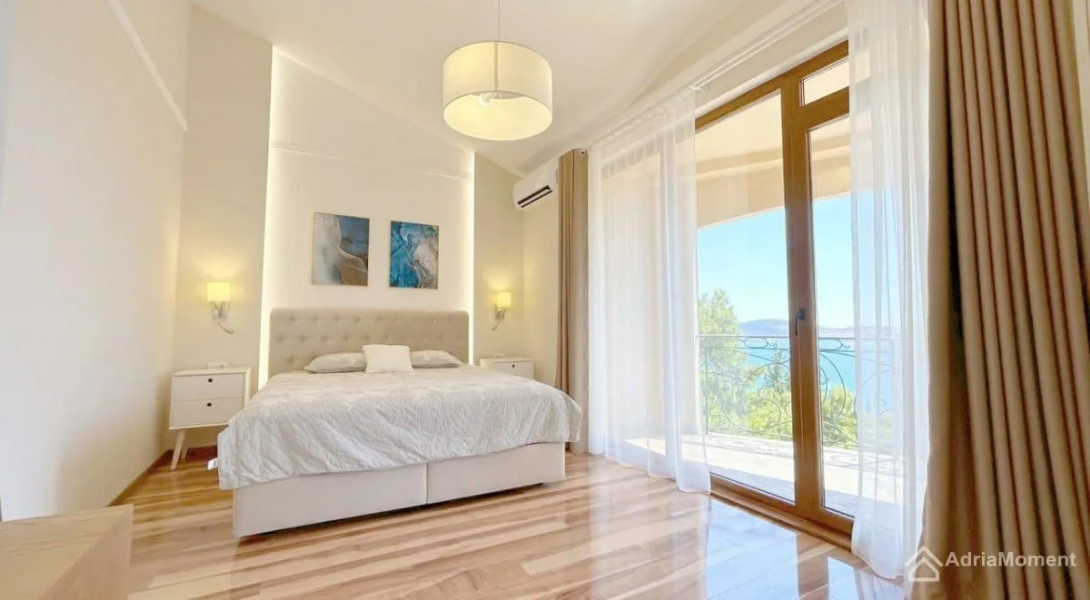 Sale, house, 240m², Šušanj, Bar