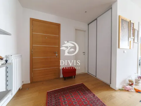 Prodaja, četvorosoban stan, 107m², Savski Venac, Beograd - image 18