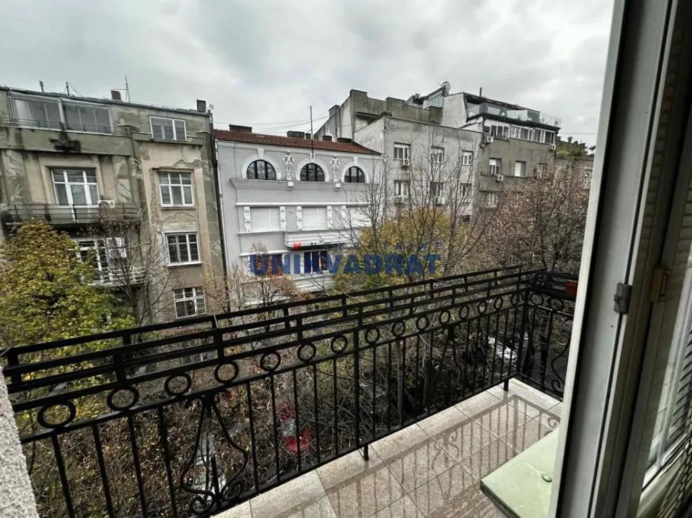 Prodaja, četvorosoban stan, 96m², Stari Grad, Beograd