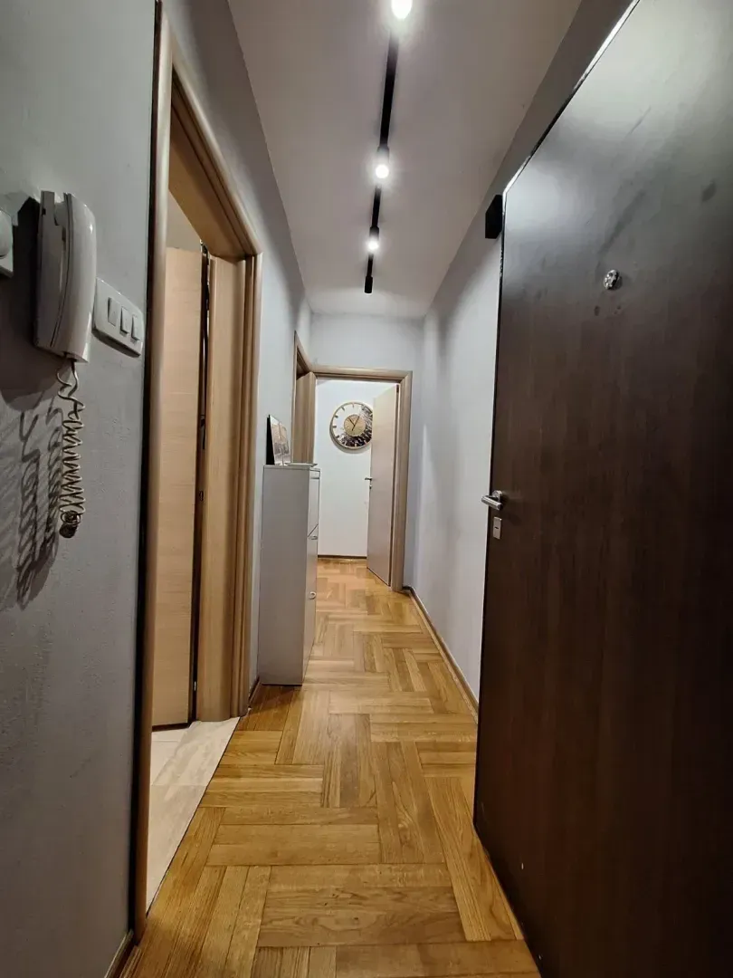 Prodaja, jednosoban stan, 37m², Centar, Podgorica