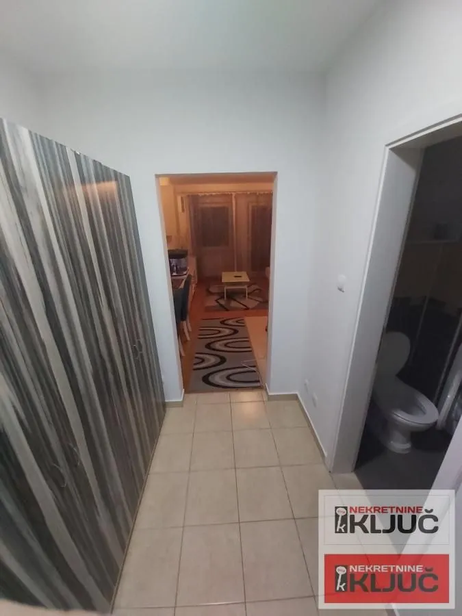 Izdavanje, garsonjera, 26m², Novo naselje, Novi Sad