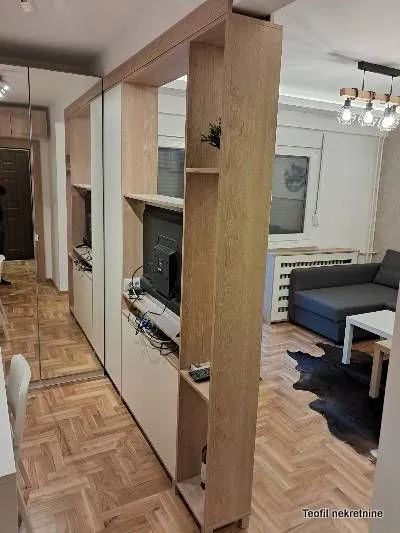 Rent, studio apartment, 30m², Stari Grad, Beograd
