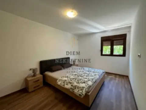 Izdavanje, kuća, 85m², Lastva Grbaljska, Kotor - image 4