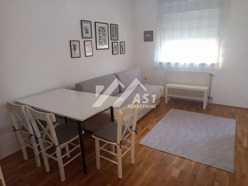 Izdavanje, jednosoban stan, 34m², Bulevar Evrope, Novi Sad Sve Podlokacije