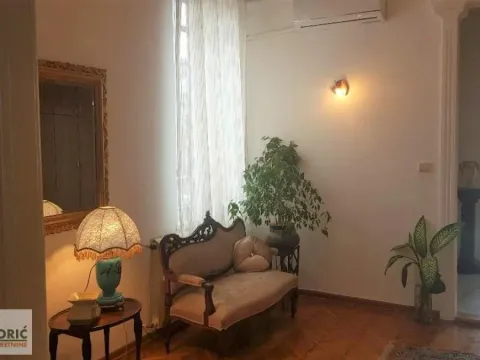 Izdavanje, četvorosoban stan, 120m², Stari Grad, Beograd - image 4