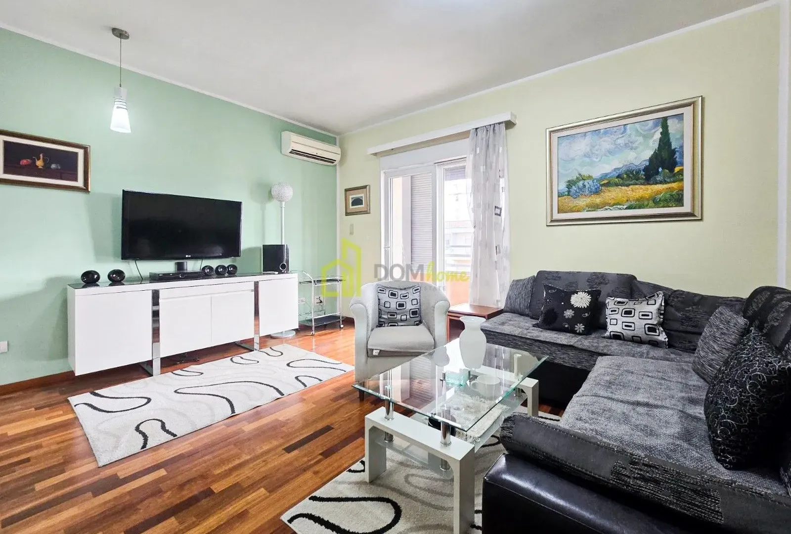 Izdavanje, dvosoban stan, 75m², City Kvart, Podgorica