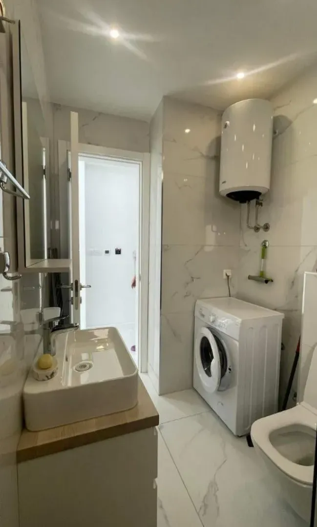 Izdavanje, jednosoban stan, 40m², Ilino, Bar