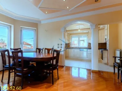 Sale, four bedroom apartment, 115m², Farmaceutski Fakultet, Voždovac Sve Podlokacije - image 24