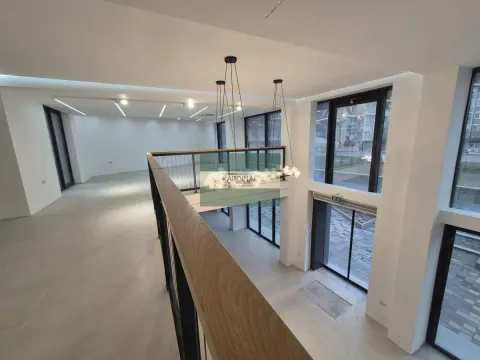 Rent, office space, 257m², Centar, Paraćin - image 15