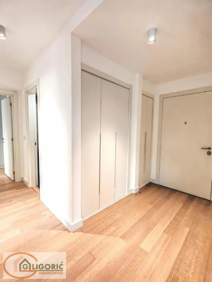 Rent, office space, 103m², Lion, Zvezdara Sve Podlokacije
