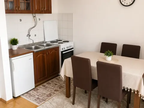 Prodaja, garsonjera, 33m², Stari Aerodrom, Podgorica - image 2