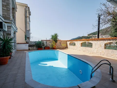 Prodaja, poslovni prostor, 1000m², Bečići, Budva - image 17