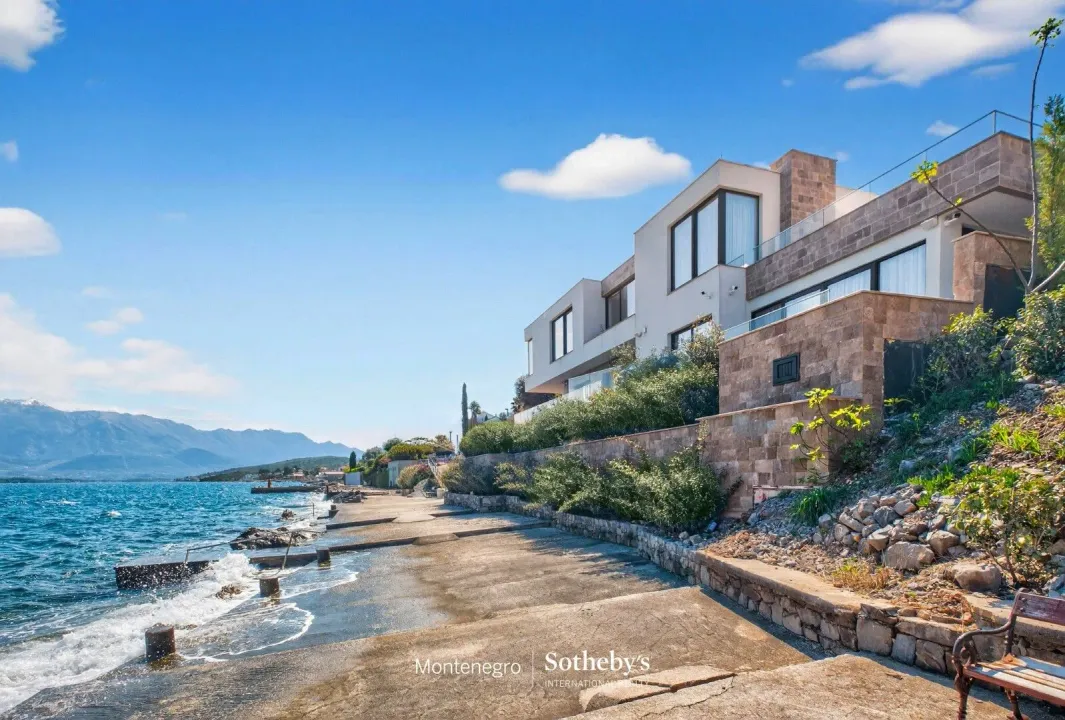 Sale, house, 284m², Krašići, Tivat