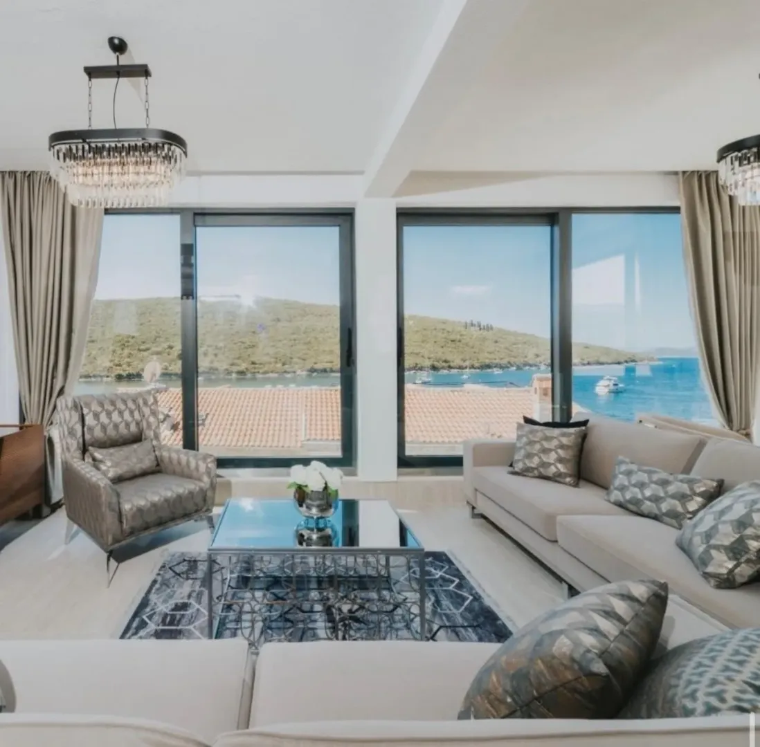 Rent, house, 240m², Bigova, Kotor