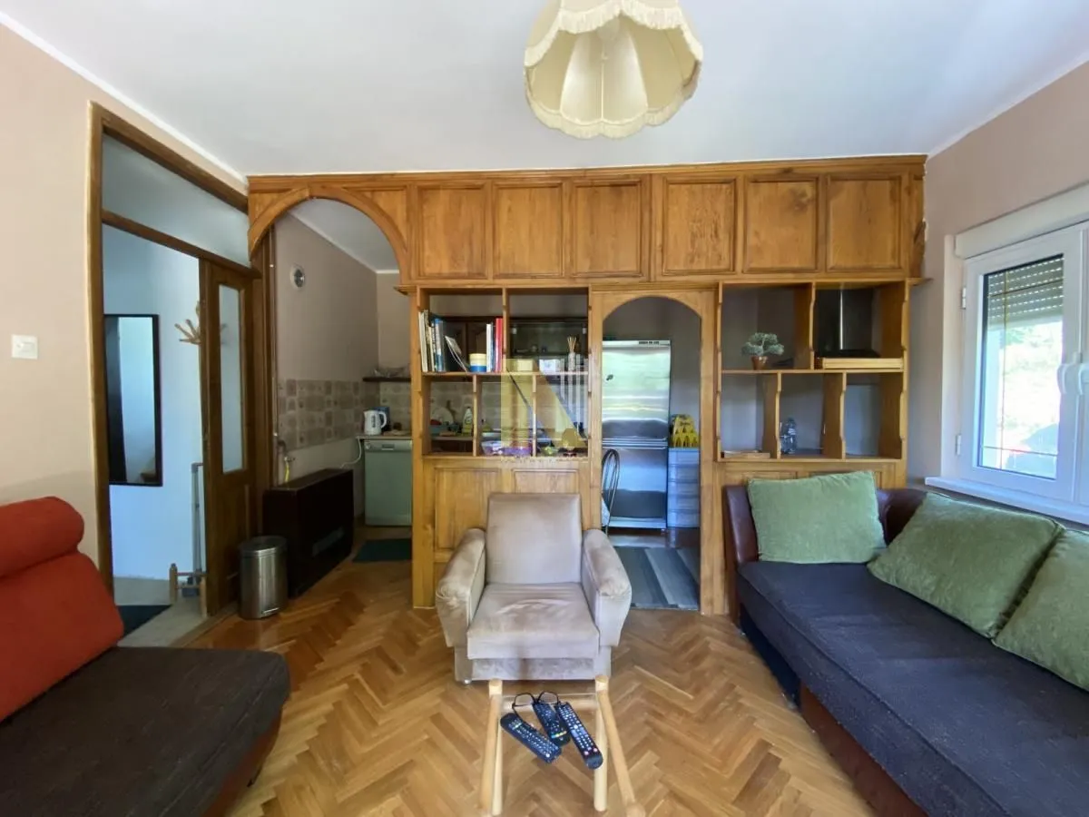 Prodaja, kuća, 160m², Sremska Kamenica, Petrovaradin