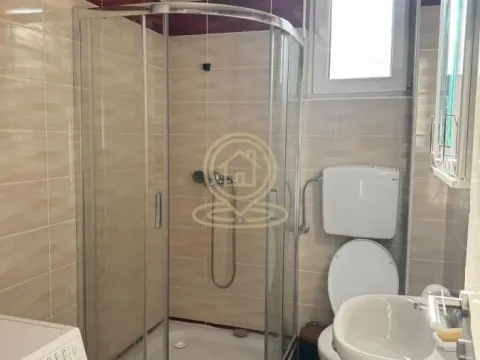 Izdavanje, trosoban stan, 65m², Banjica, Voždovac Sve Podlokacije - image 8