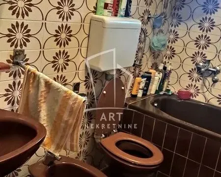 Prodaja, kuća, 236m², Voždovac Sve Podlokacije, Beograd - image 18