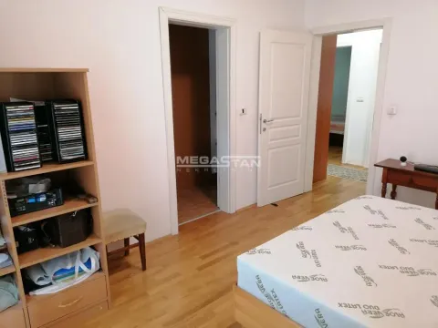 Izdavanje, kuća, 140m², Senjak, Beograd - image 4