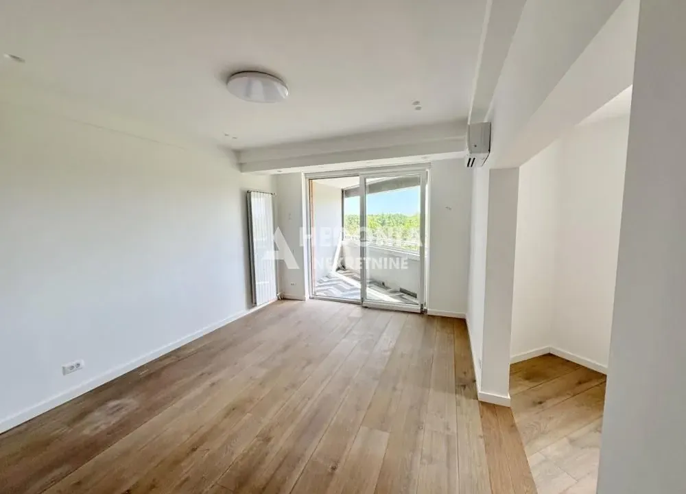 Prodaja, trosoban stan, 80m², Novi Beograd Sve Podlokacije, Beograd