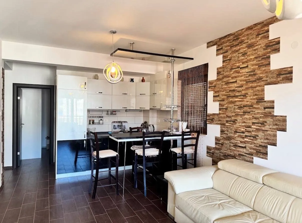 Prodaja, jednosoban stan, 51m², Centar, Budva