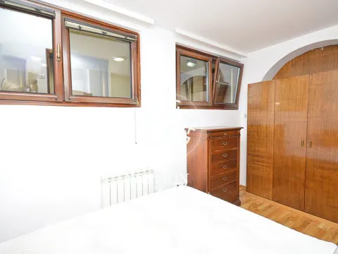 Izdavanje, trosoban stan, 110m², Gorica C, Podgorica - image 15
