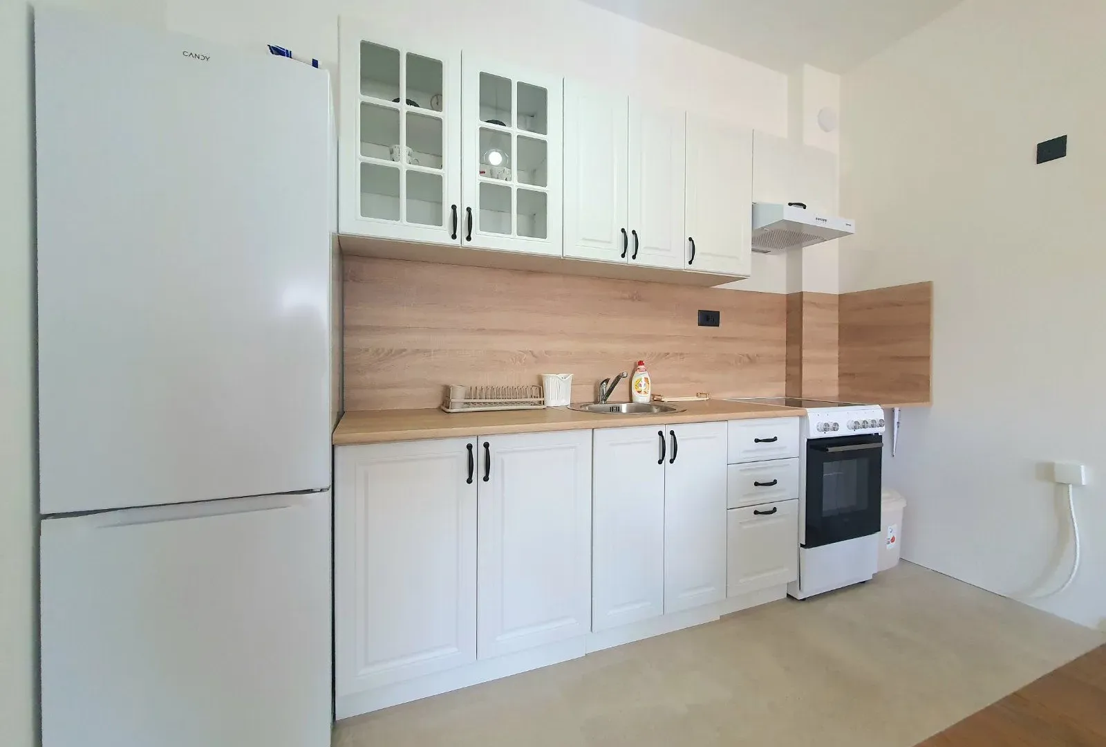 Izdavanje, jednosoban stan, 46m², Donja Gorica, Podgorica