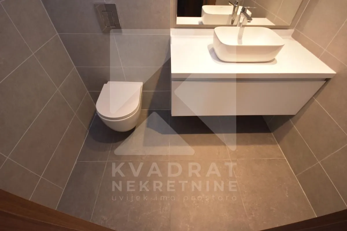 Rent, office space, 2542m², Centar, Podgorica