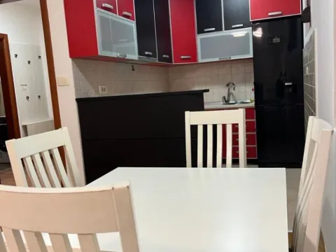 Izdavanje, jednosoban stan, 52m², Centar, Nikšić - image 11