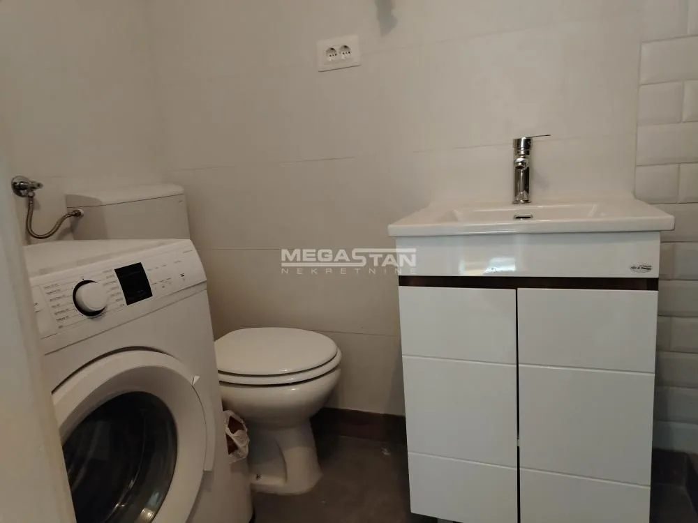 Prodaja, četvorosoban stan, 117m², Slavija, Vračar Sve Podlokacije