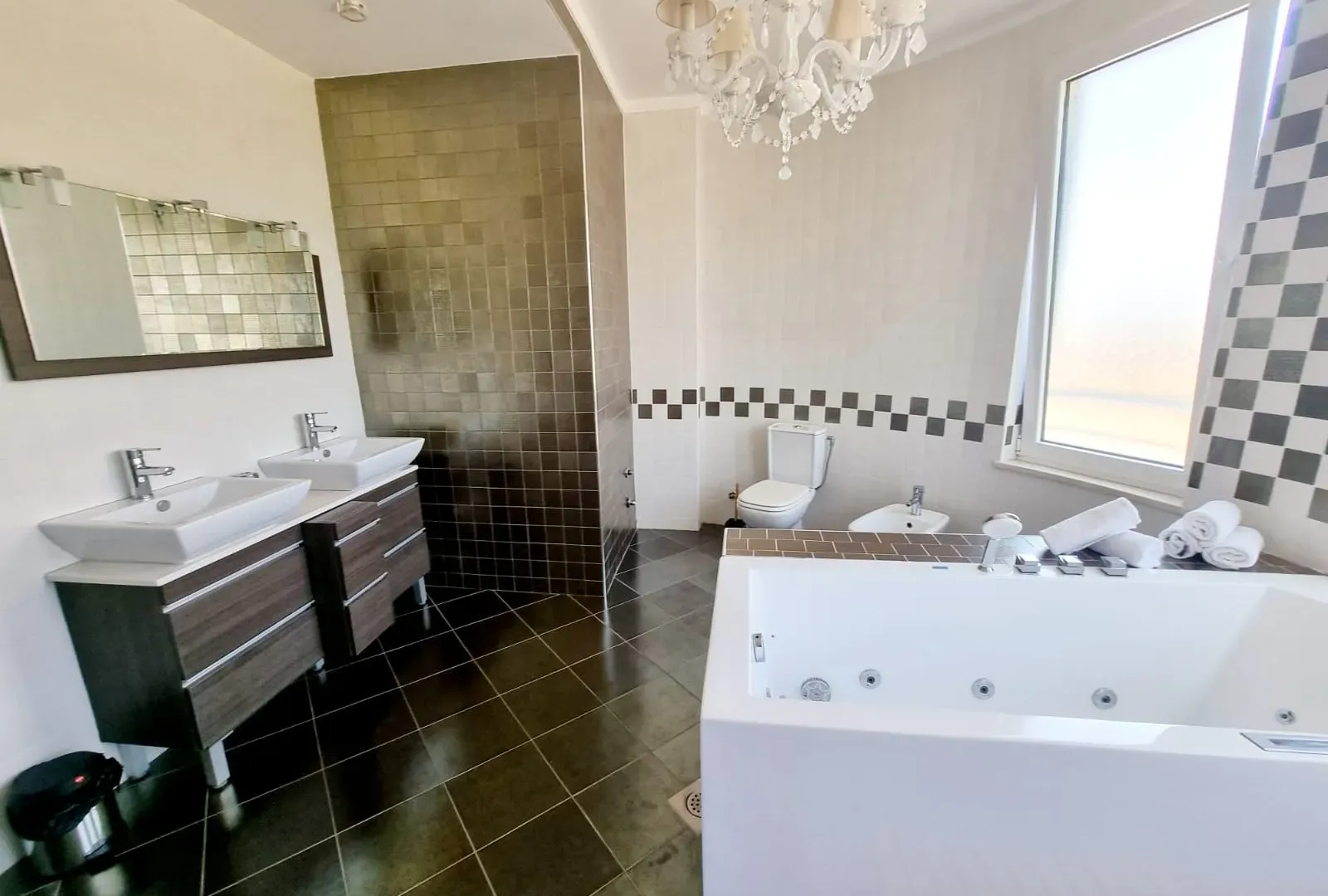 Daily-rent, two bedroom apartment, 120m², Briska Gora, Ulcinj