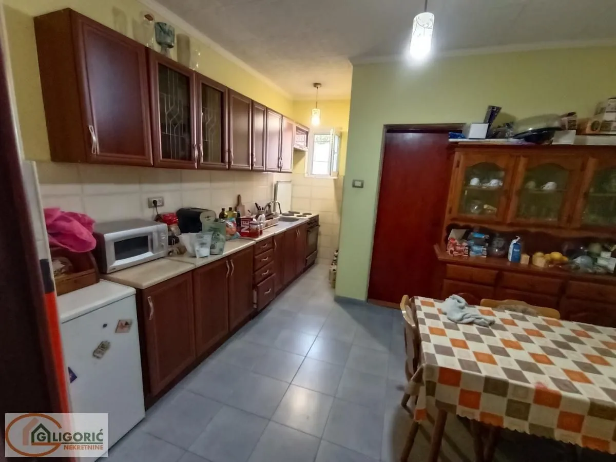 Prodaja, kuća, 160m², Strelište, Pančevo