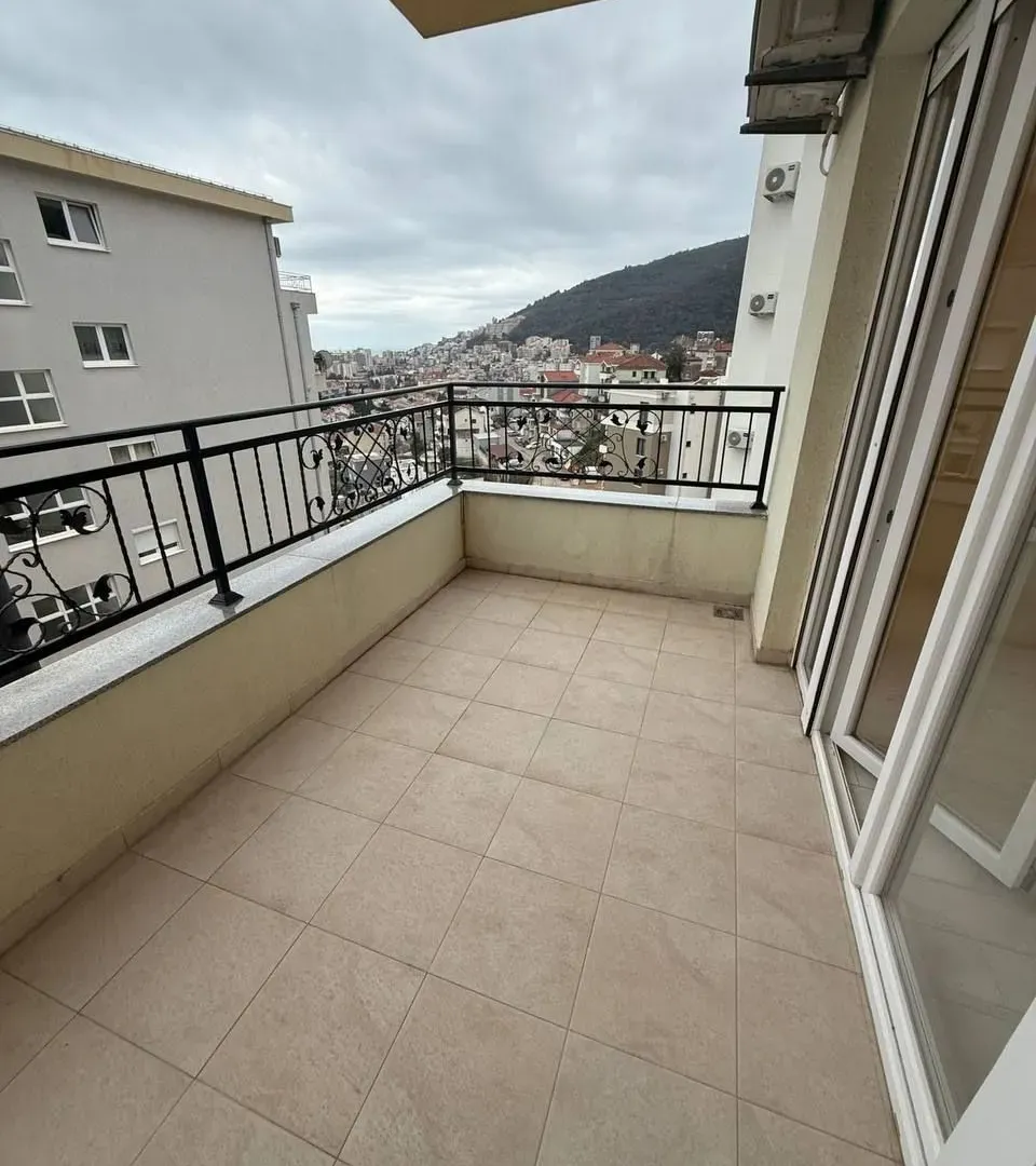 Prodaja, garsonjera, 68m², Dubovica, Budva