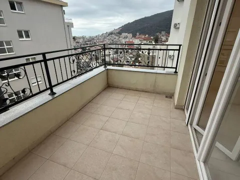 Prodaja, garsonjera, 68m², Dubovica, Budva - image 1