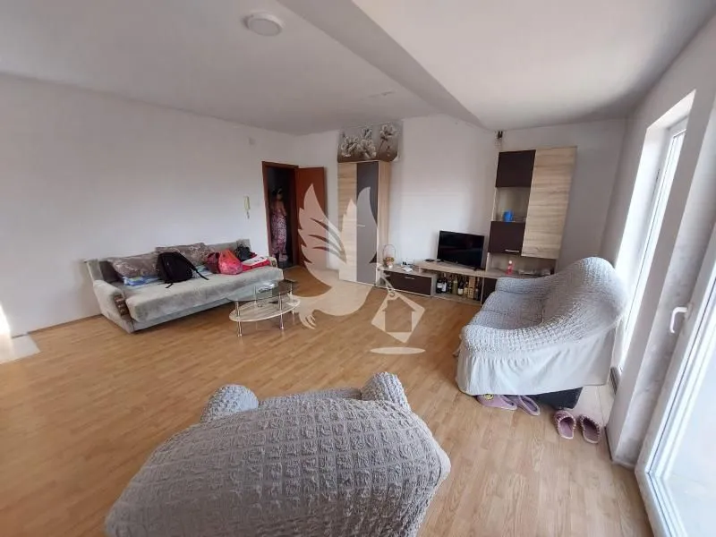 Prodaja, trosoban stan, 71m², Centar Sve Podlokacije, Beograd