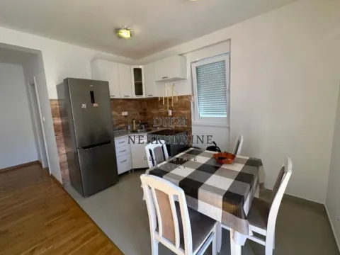 Izdavanje, dvosoban stan, 53m², Igalo, Herceg Novi - image 3