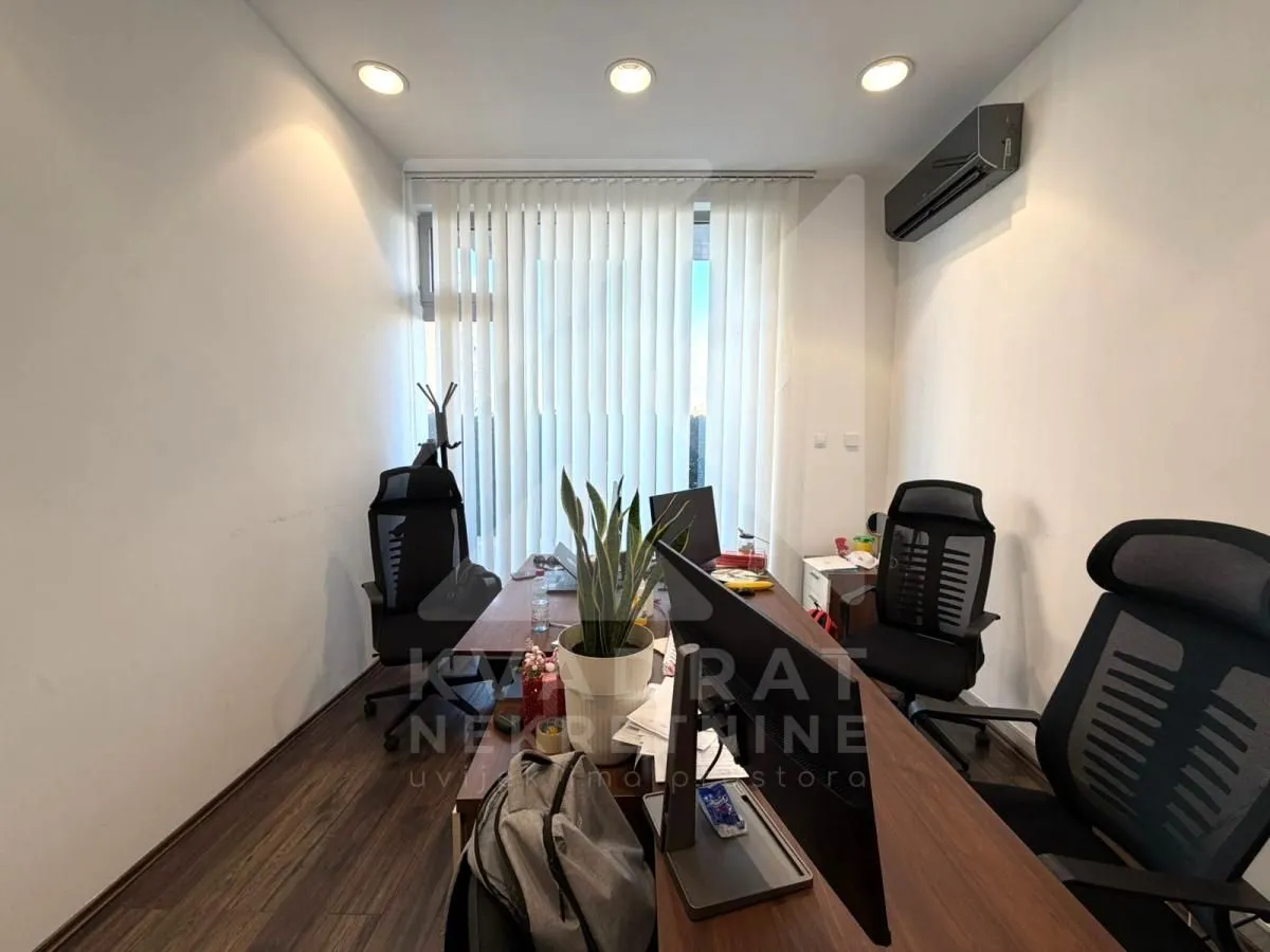 Rent, office space, 103m², City Kvart, Podgorica