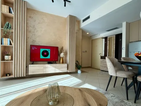 Prodaja, jednosoban stan, 74m², Dobrota, Kotor - image 18