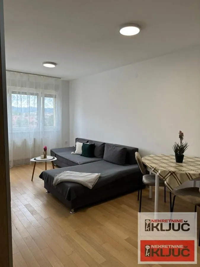 Izdavanje, jednosoban stan, 40m², Novo naselje, Novi Sad