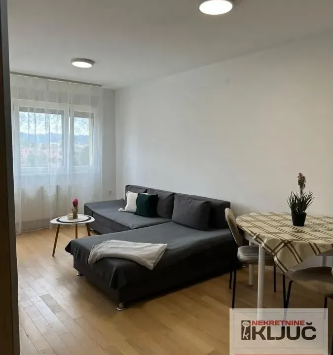 Izdavanje, jednosoban stan, 40m², Novo naselje, Novi Sad