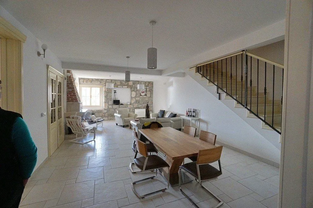 Prodaja, kuća, 400m², Šušanj, Bar