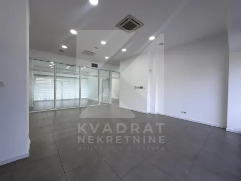 Izdavanje, poslovni prostor, 362m², Ljubović, Podgorica - image 3