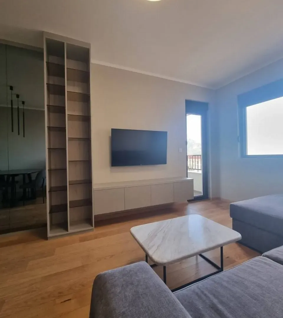 Rent, one bedroom apartment, 44m², Bečići, Budva
