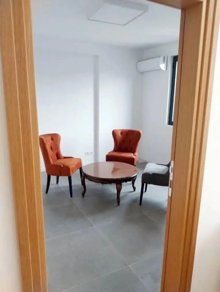 Rent, office space, 120m², Centar, Podgorica