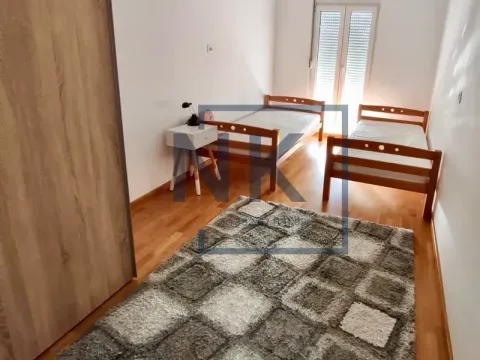 Izdavanje, dvosoban stan, 74m², Stari Aerodrom, Podgorica - image 6