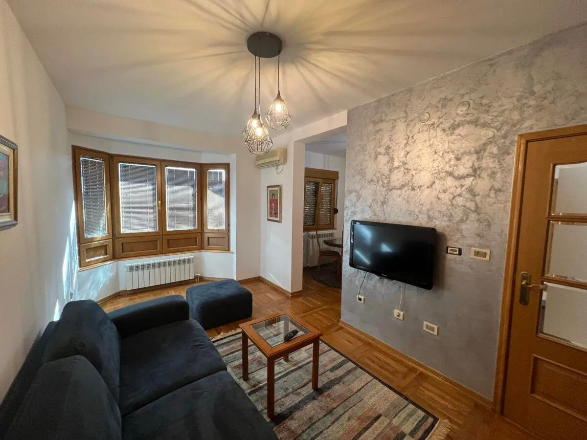 Izdavanje, jednosoban stan, 45m², Kruševac, Podgorica