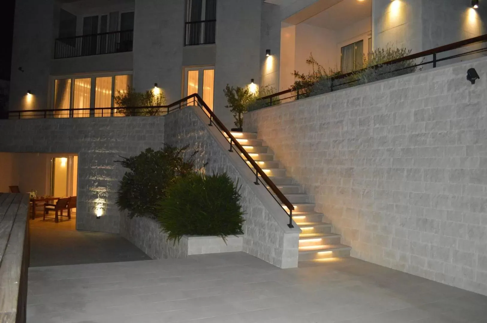 Sale, house, 600m², Blizikuće, Budva