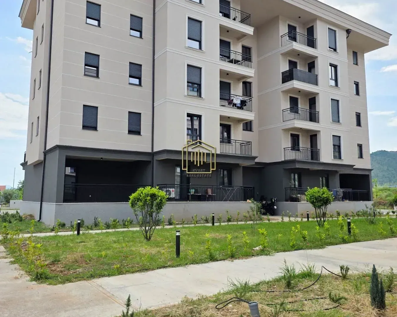 Izdavanje, jednosoban stan, 48m², Tološi, Podgorica