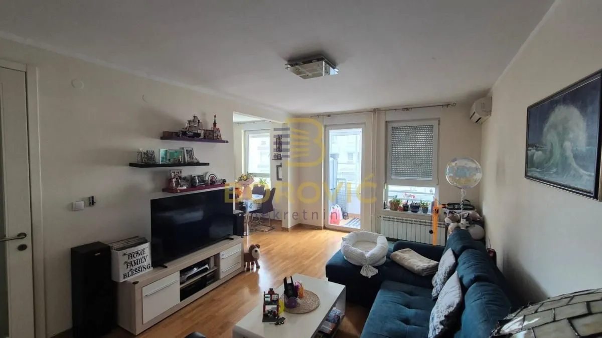 Sale, two bedroom apartment, 60m², Novi Beograd Blok 67, Novi Beograd Sve Podlokacije