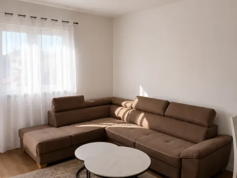 Rent, one bedroom apartment, 47m², Stari Aerodrom, Podgorica - image 3