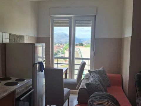 Prodaja, jednosoban stan, 48m², Stari Aerodrom, Podgorica - image 4